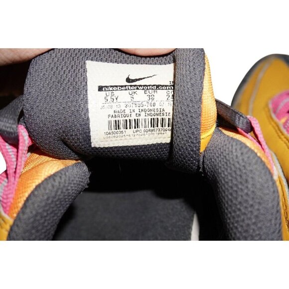 2013 Nike Air Max 95 Gold/Pink/Anthracite Running Shoes! Size 5.5Y - Picture 10 of 14